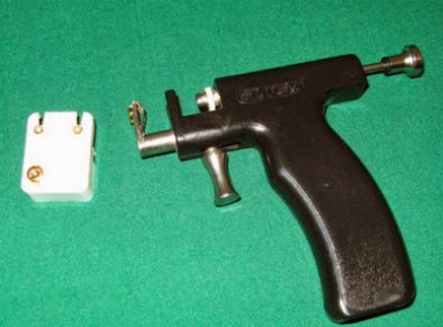 Piercing gun image
